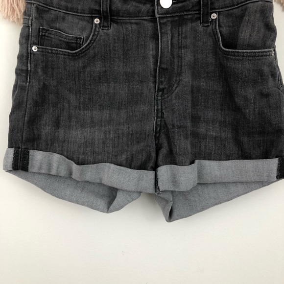 H&M High Rise Dark Gray Cuffed Denim Shorts - Picture 3 of 7